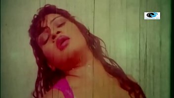 Shanu Very hot and Sexy Song