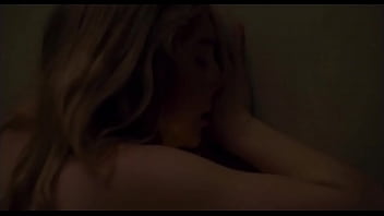 Saoirse Ronan and Kate Winslet Lesbian scenes from Ammonite