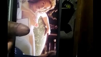 Me masturbo con imagenes de  Kate Winslet