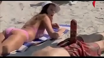 funny video glittered on the beach.