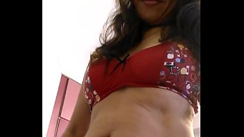 Indian Mature desi aunty show pussy and boobs selfie clip - Wowmoyback